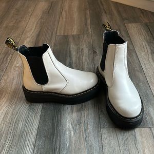 Doc marten 2976 Smooth leather platform Chelsea boot